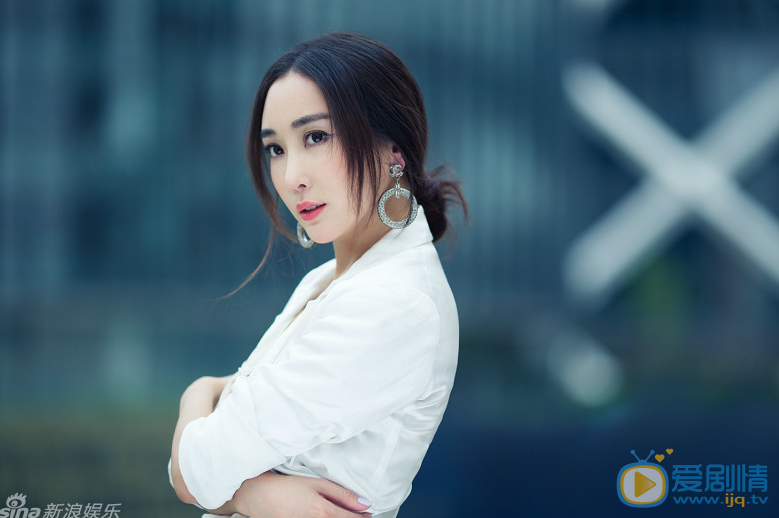 杜若溪街拍 杜若溪高清写真_杜若溪高清剧照