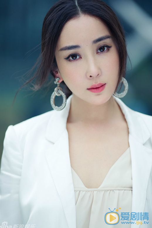 杜若溪街拍 杜若溪高清写真_杜若溪高清剧照