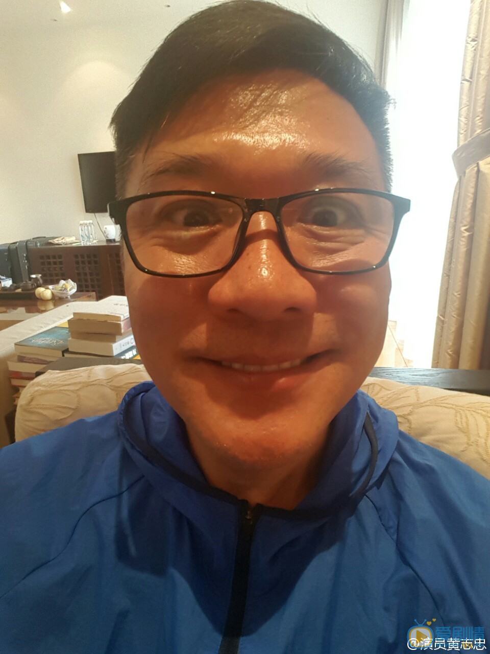 黄志忠行走的艺术生活 黄志忠高清写真_黄志忠高清剧照