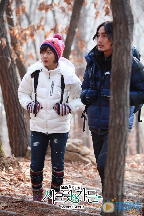 河智苑《秘密花园》剧照 河智苑高清写真_河智苑高清剧照