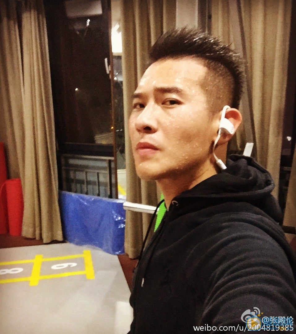 张殿伦生活照 张殿伦高清写真_张殿伦高清剧照
