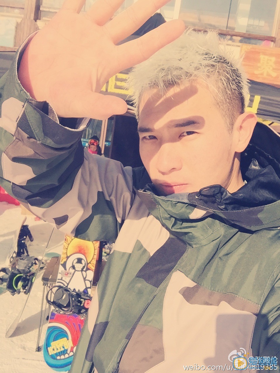 张殿伦生活照 张殿伦高清写真_张殿伦高清剧照