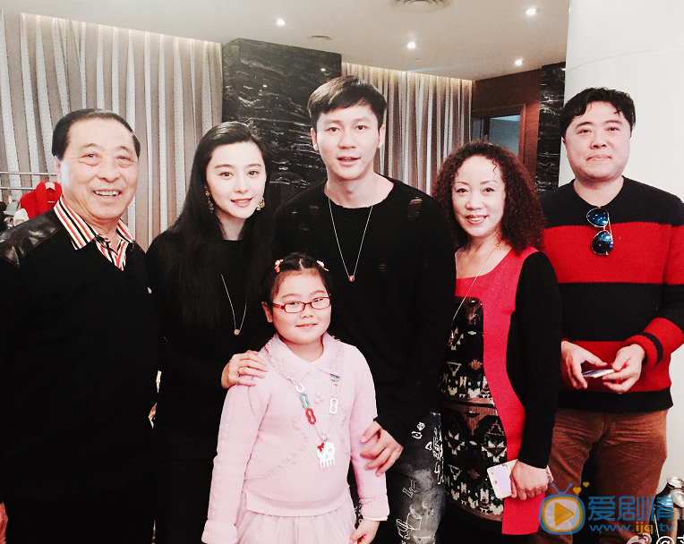 李晨秀恩爱照 李晨高清写真_李晨高清剧照