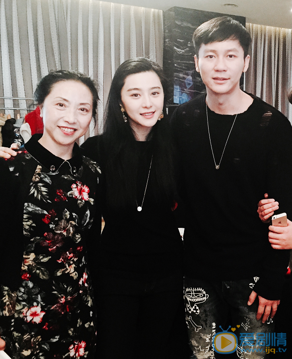 李晨秀恩爱照 李晨高清写真_李晨高清剧照