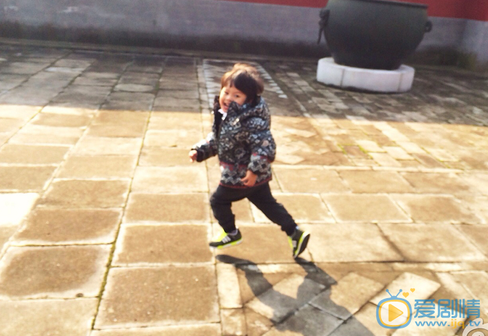 邓超等等和小花 邓超高清写真_邓超高清剧照