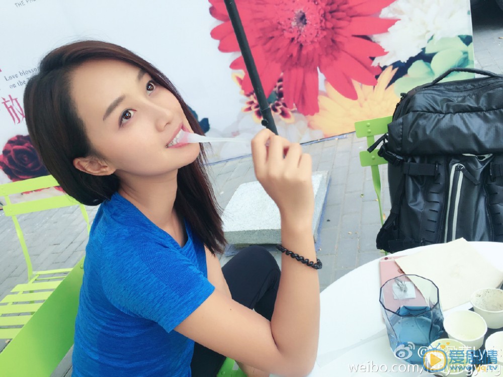 蓝盈莹卖萌照 蓝盈莹高清写真_蓝盈莹高清剧照