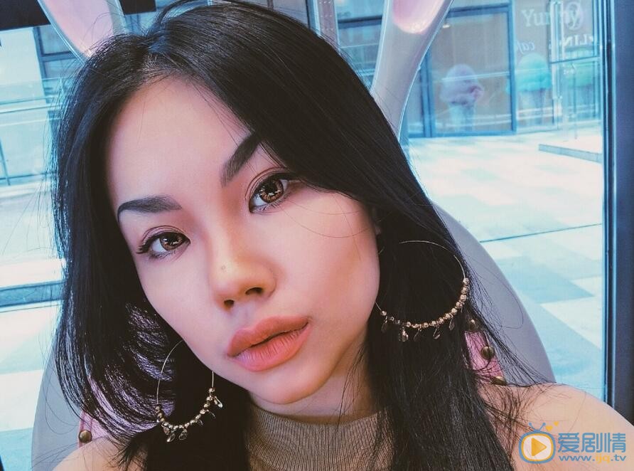 万妮达写真 万妮达高清写真_万妮达高清剧照