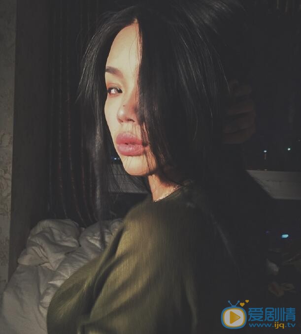 万妮达生活照 万妮达高清写真_万妮达高清剧照