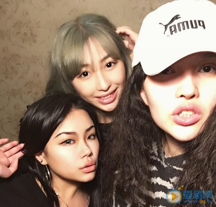 万妮达生活照 万妮达高清写真_万妮达高清剧照