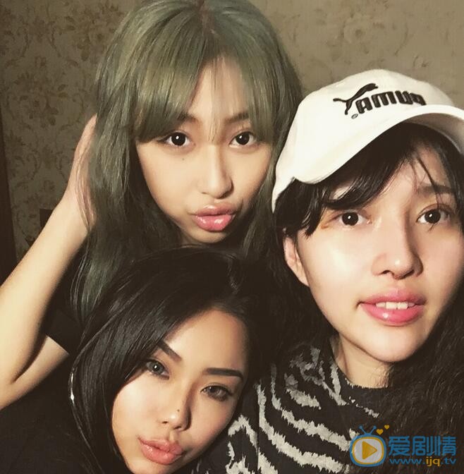万妮达生活照 万妮达高清写真_万妮达高清剧照
