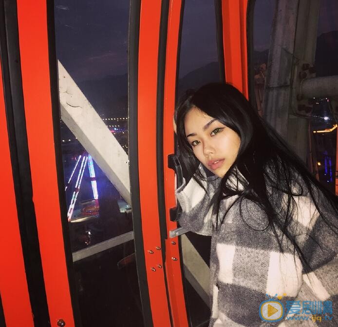 万妮达生活照 万妮达高清写真_万妮达高清剧照