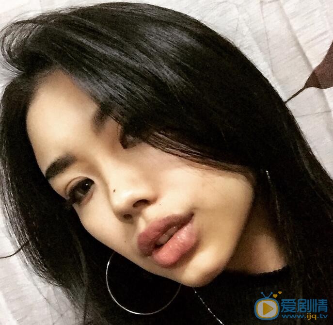 万妮达生活照 万妮达高清写真_万妮达高清剧照