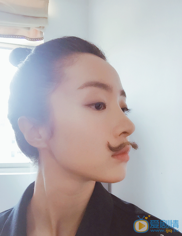 胡冰卿生活照 胡冰卿高清写真_胡冰卿高清剧照