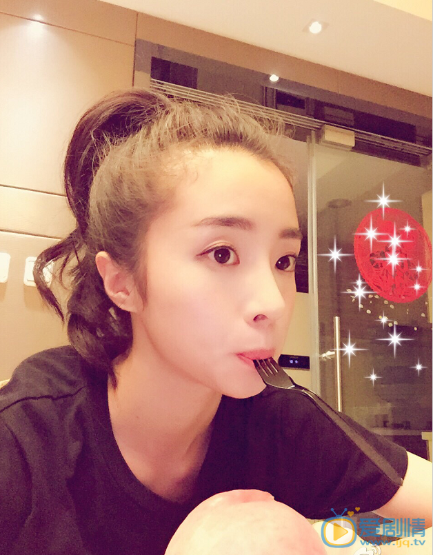 胡冰卿生活照 胡冰卿高清写真_胡冰卿高清剧照