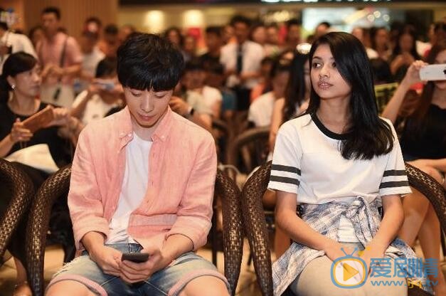 李佩玲中国新歌声照 李佩玲高清写真_李佩玲高清剧照