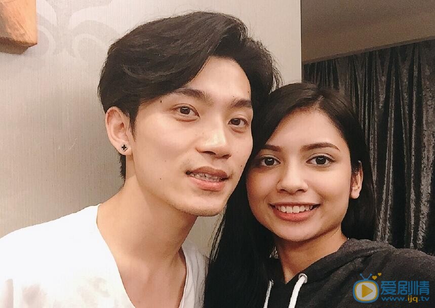 李佩玲中国新歌声照 李佩玲高清写真_李佩玲高清剧照