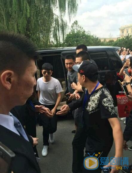 偶滴歌神啊3张杰来了，张杰谢娜有爱互动精彩抢先看