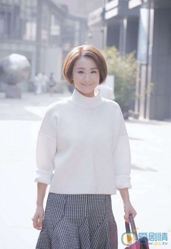 穆婷婷街拍照 穆婷婷高清写真_穆婷婷高清剧照