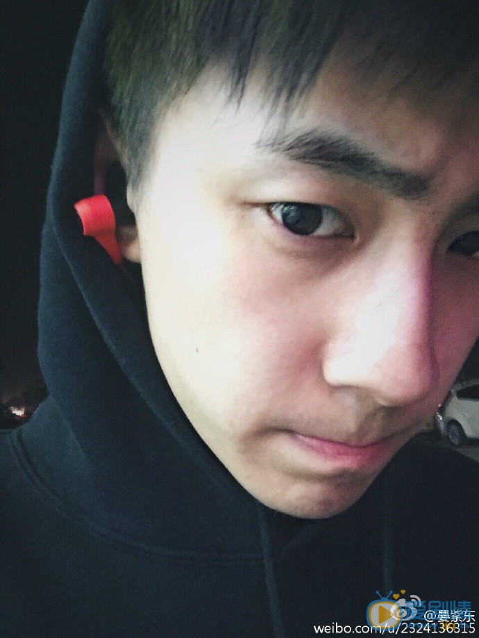 晏紫东自拍照 晏紫东高清写真_晏紫东高清剧照