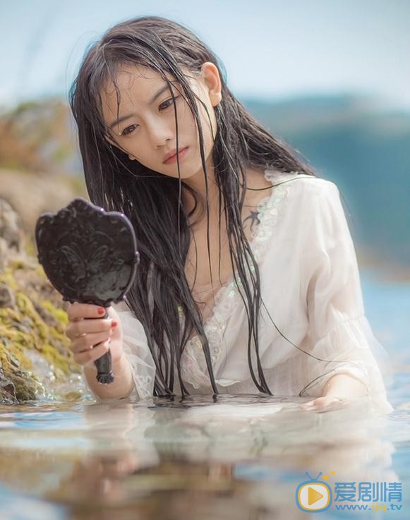 南笙湿发写真 南笙高清写真_南笙高清剧照