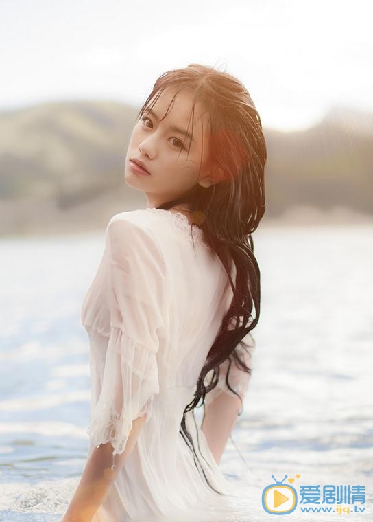 南笙湿发写真 南笙高清写真_南笙高清剧照