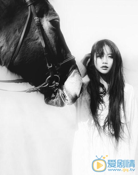 南笙与马写真 南笙高清写真_南笙高清剧照