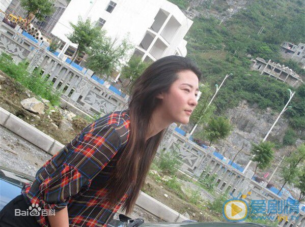 吴莎生活照 吴莎高清写真_吴莎高清剧照