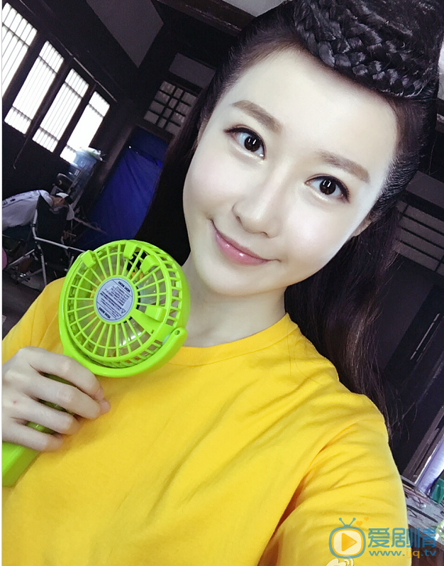 周奕彤生活照 周奕彤高清写真_周奕彤高清剧照