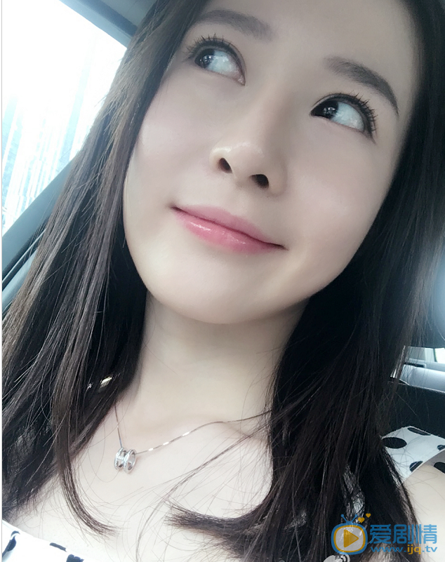 周奕彤生活照 周奕彤高清写真_周奕彤高清剧照