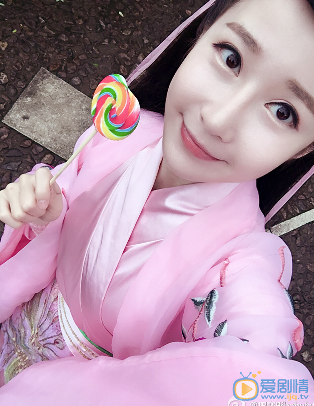 周奕彤《疯狂天后》剧照 周奕彤高清写真_周奕彤高清剧照