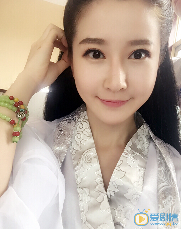 周奕彤《疯狂天后》剧照 周奕彤高清写真_周奕彤高清剧照
