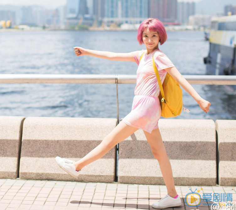 李心博街拍照 李心博高清写真_李心博高清剧照