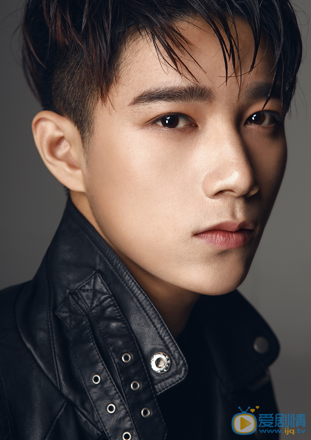 杨廷东写真 杨廷东高清写真_杨廷东高清剧照
