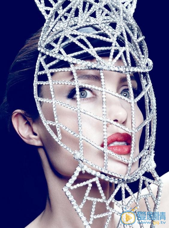 安吉丽娜·朱莉红唇写真 安吉丽娜·朱莉高清写真_安吉丽娜·朱莉高清剧照