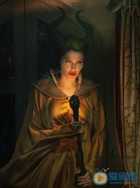 安吉丽娜·朱莉《沉睡魔咒》剧照 安吉丽娜·朱莉高清写真_安吉丽娜·朱莉高清剧照