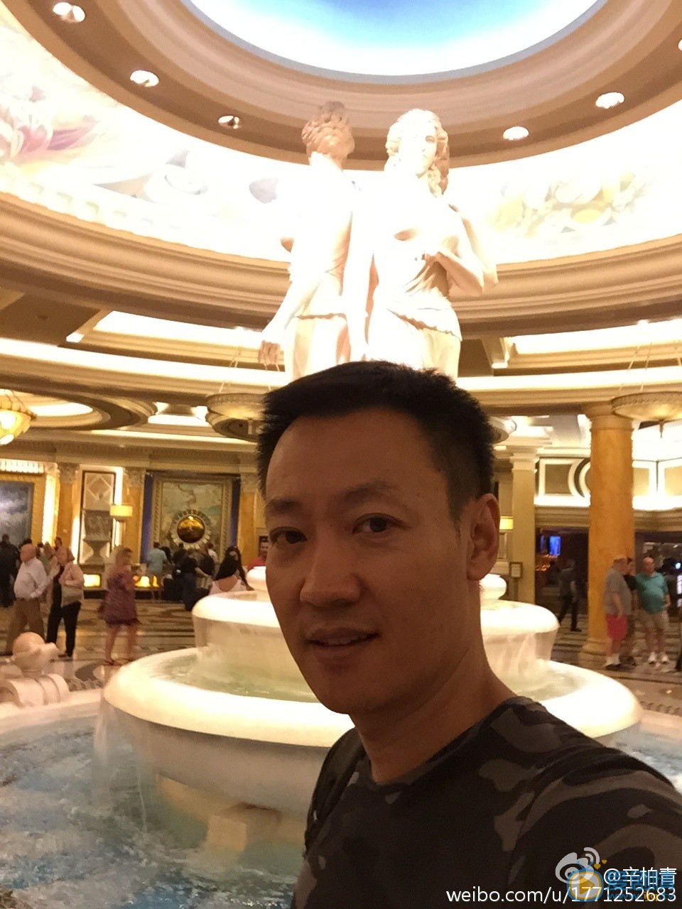 辛柏青生活照 辛柏青高清写真_辛柏青高清剧照