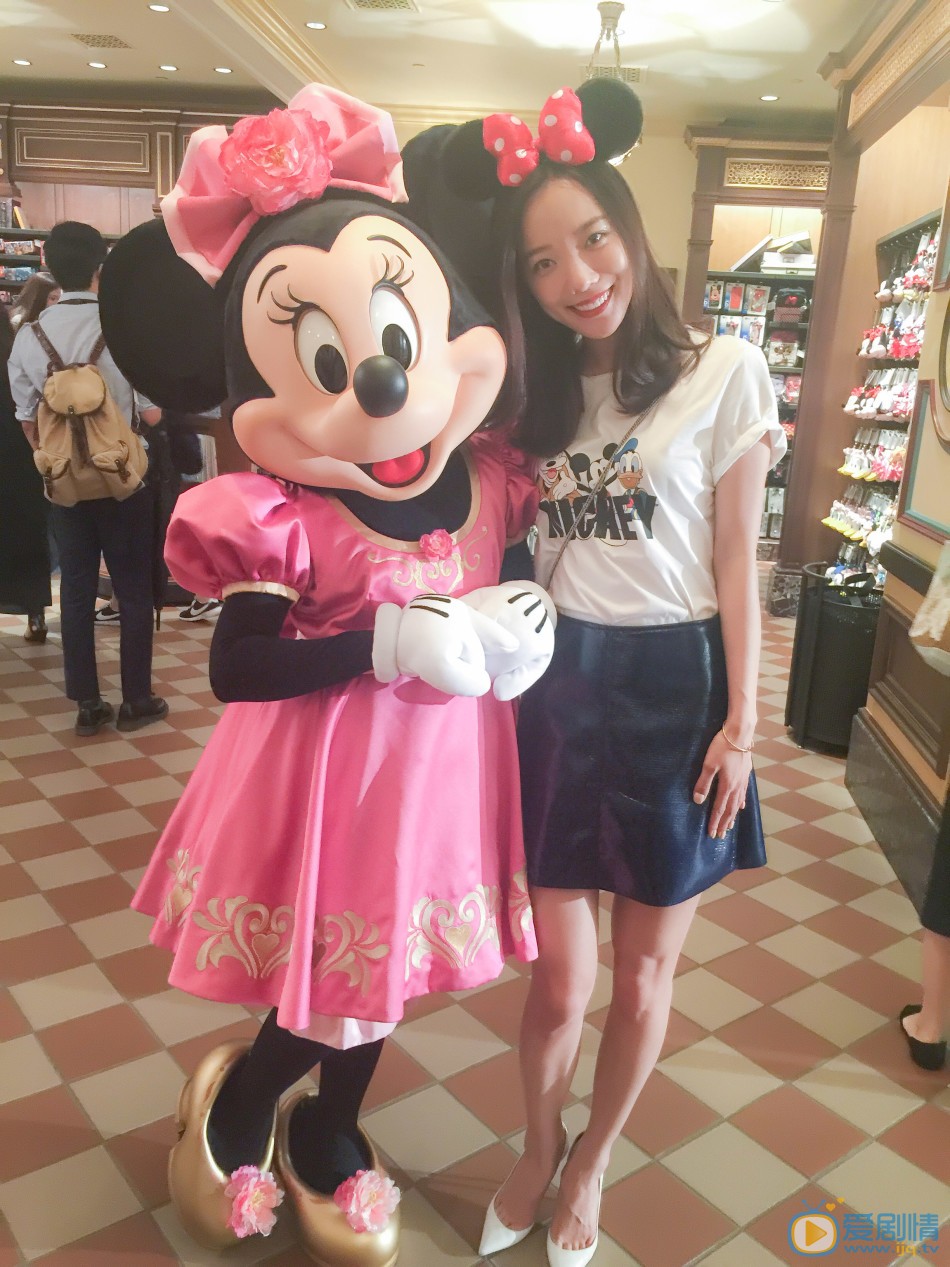 王珞丹率性写真 王珞丹高清写真_王珞丹高清剧照