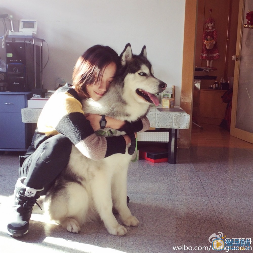 王珞丹生活照 王珞丹高清写真_王珞丹高清剧照