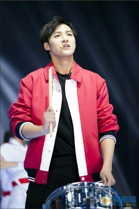 伍嘉成燃烧吧少年 伍嘉成高清写真_伍嘉成高清剧照