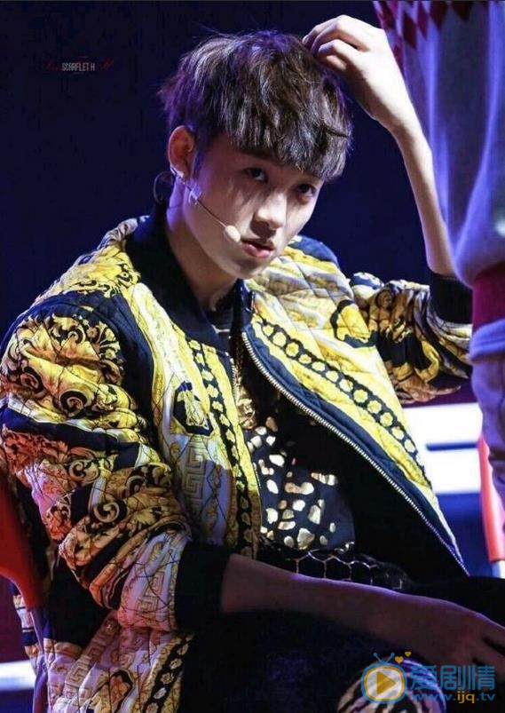 伍嘉成燃烧吧少年 伍嘉成高清写真_伍嘉成高清剧照