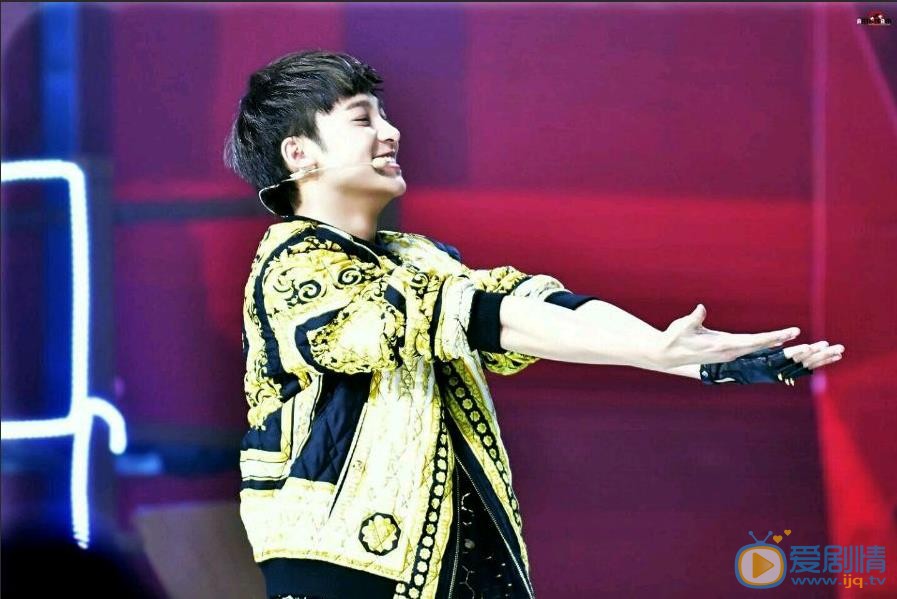 伍嘉成燃烧吧少年 伍嘉成高清写真_伍嘉成高清剧照