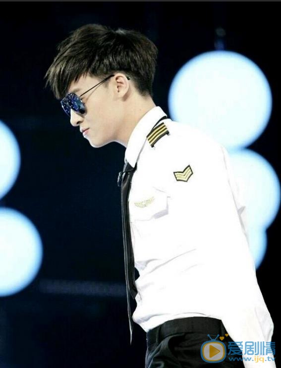 伍嘉成燃烧吧少年 伍嘉成高清写真_伍嘉成高清剧照