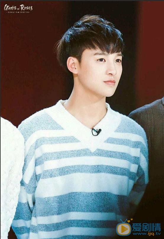 伍嘉成燃烧吧少年 伍嘉成高清写真_伍嘉成高清剧照