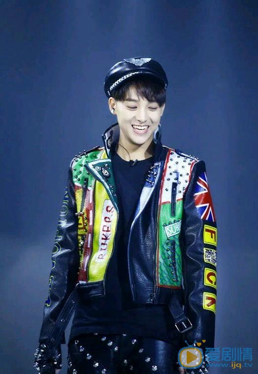 伍嘉成燃烧吧少年 伍嘉成高清写真_伍嘉成高清剧照