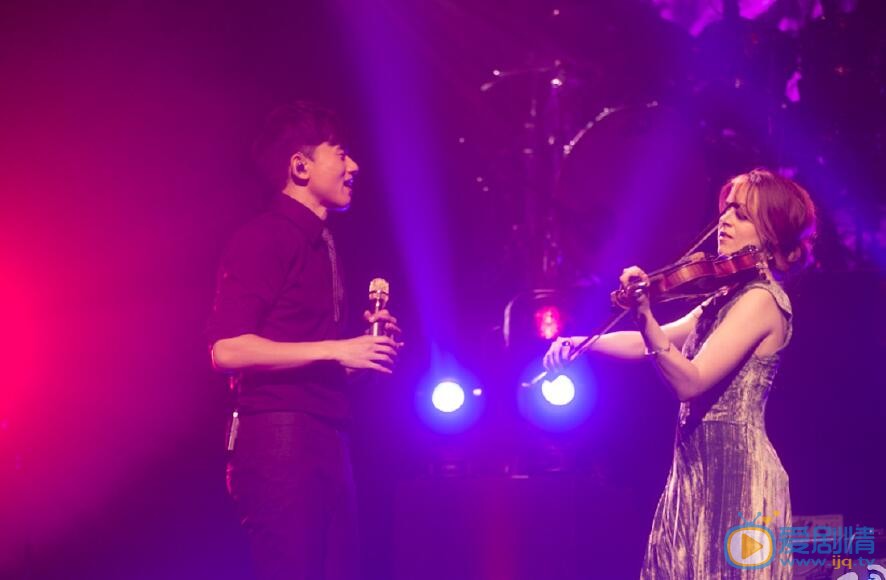 张杰最新演唱会照 张杰高清写真_张杰高清剧照