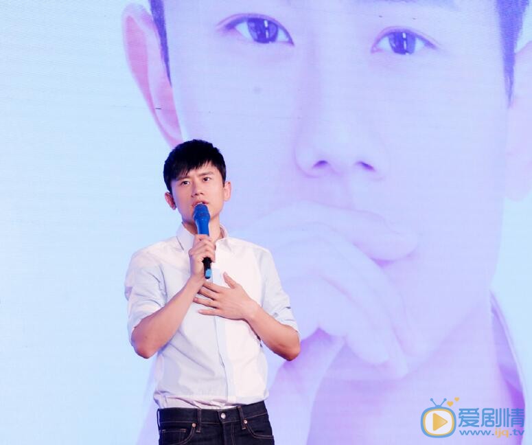 张杰最新演唱会照 张杰高清写真_张杰高清剧照