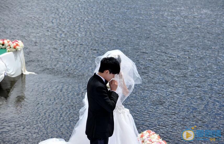 张杰张杰谢娜结婚照 张杰高清写真_张杰高清剧照