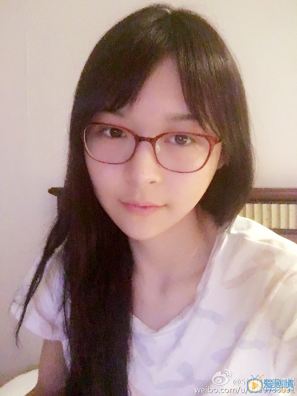 张语格素颜照 张语格高清写真_张语格高清剧照