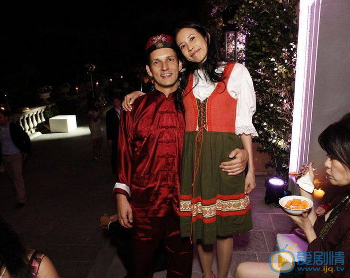 莫文蔚佛罗伦萨大婚 莫文蔚高清写真_莫文蔚高清剧照