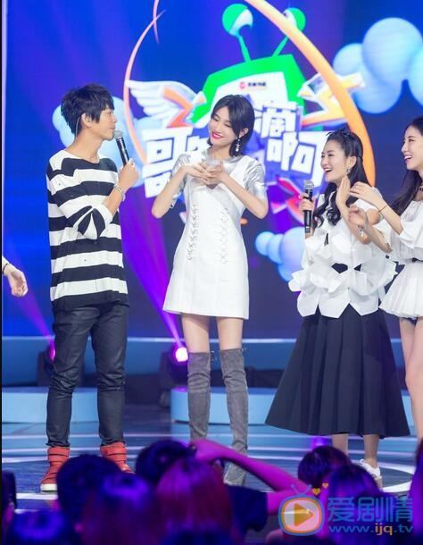 李斯羽《偶滴歌神啊第一期》节目照 李斯羽高清写真_李斯羽高清剧照